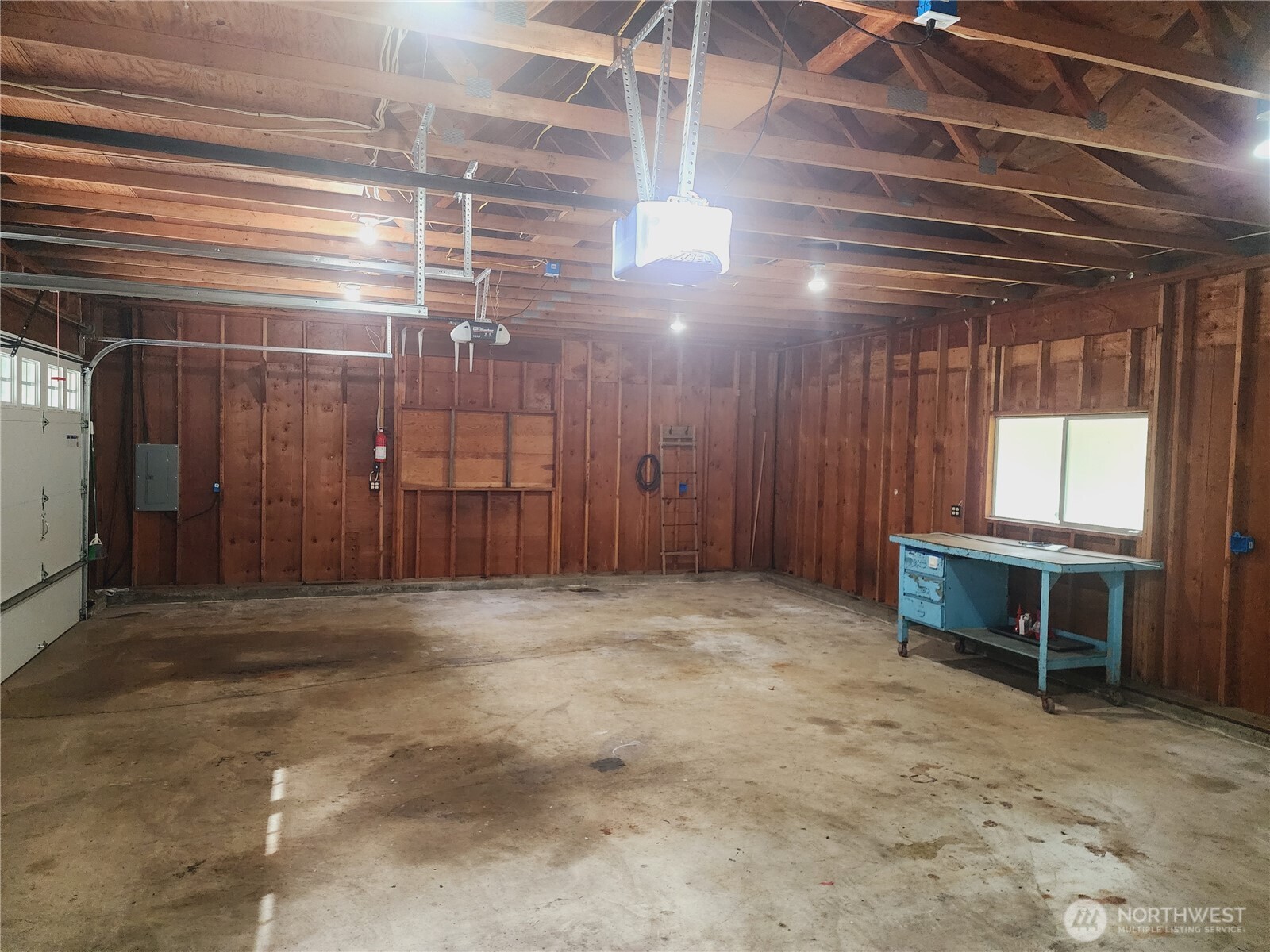 8120 Berry Ridge Lane Property Photo 21