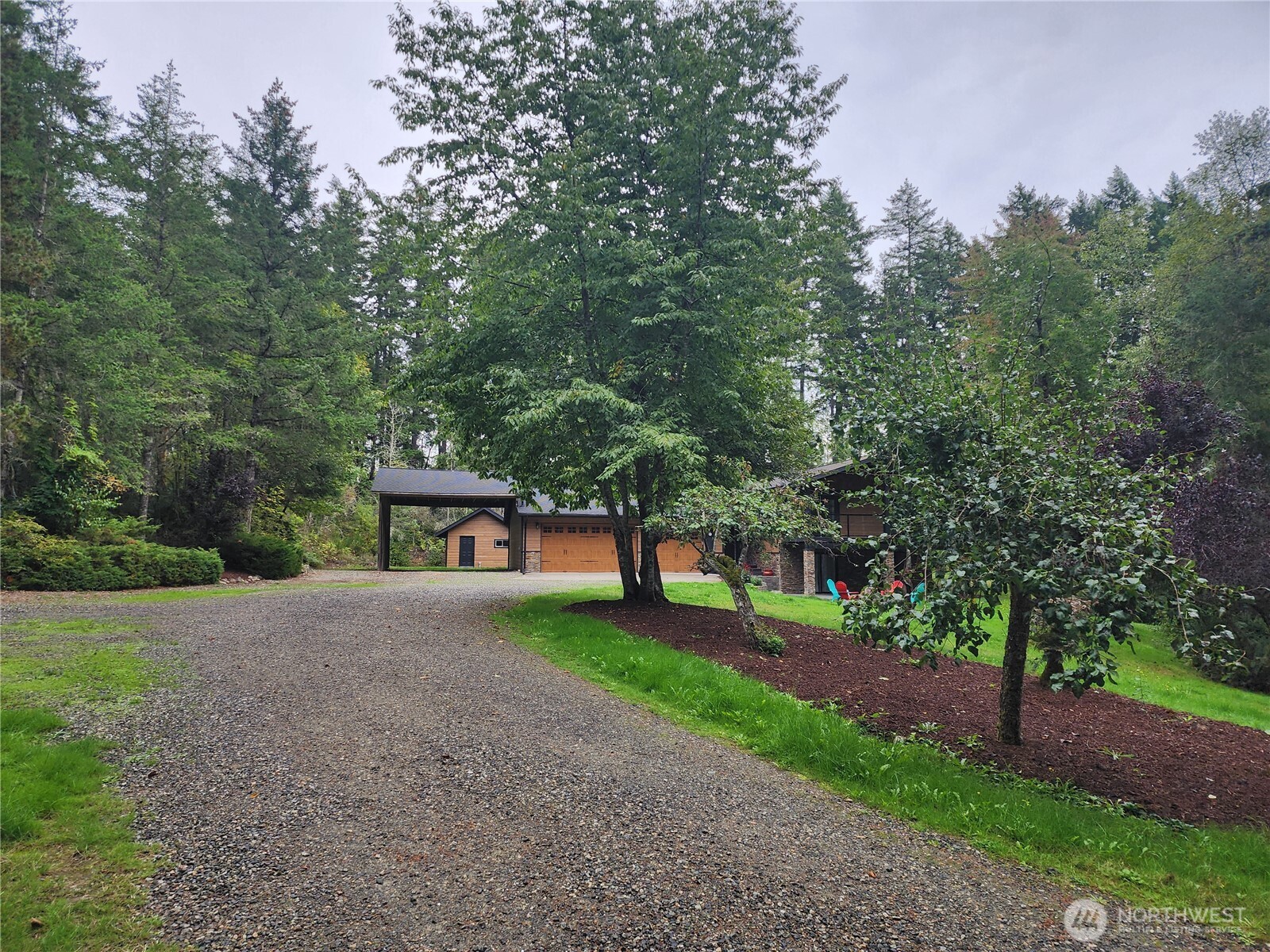 8120 Berry Ridge Lane Property Photo 27