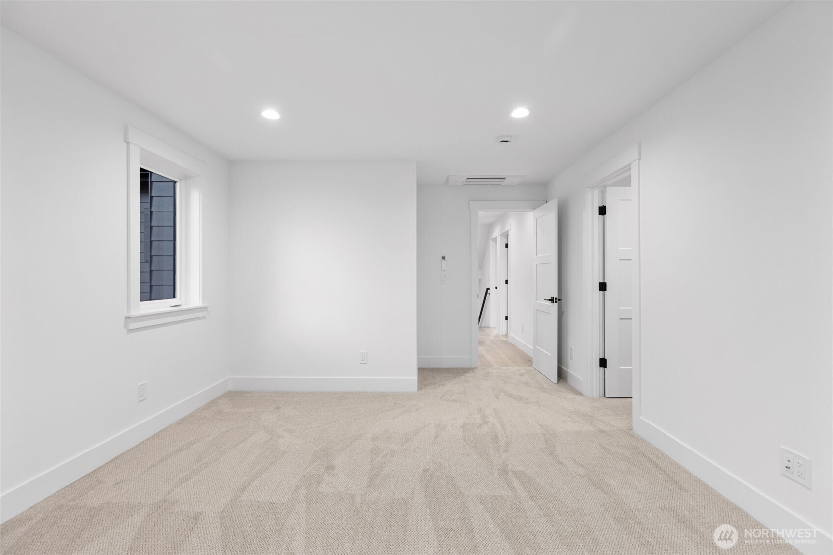 11054 2nd Avenue Property Photo 17