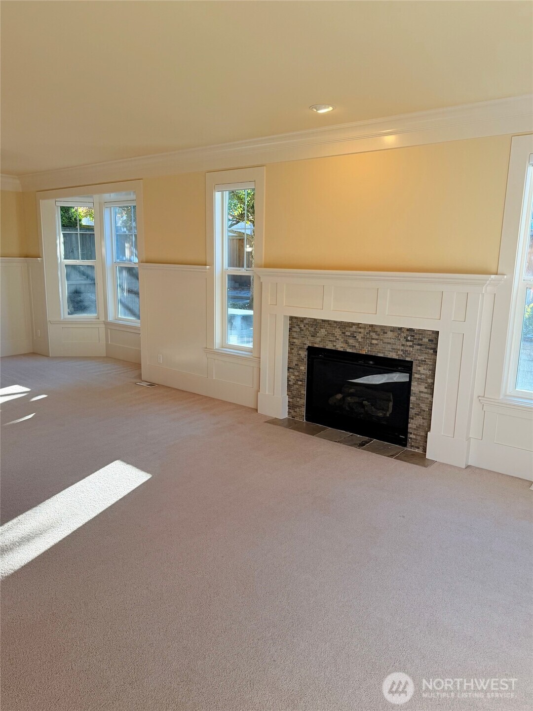 1601 Lyons Avenue Property Photo 6