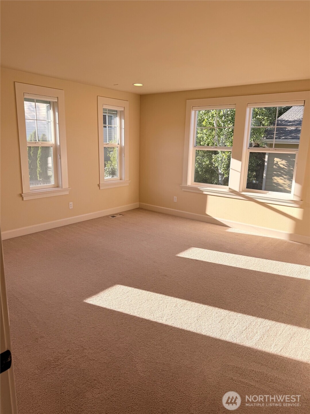 1601 Lyons Avenue Property Photo 11