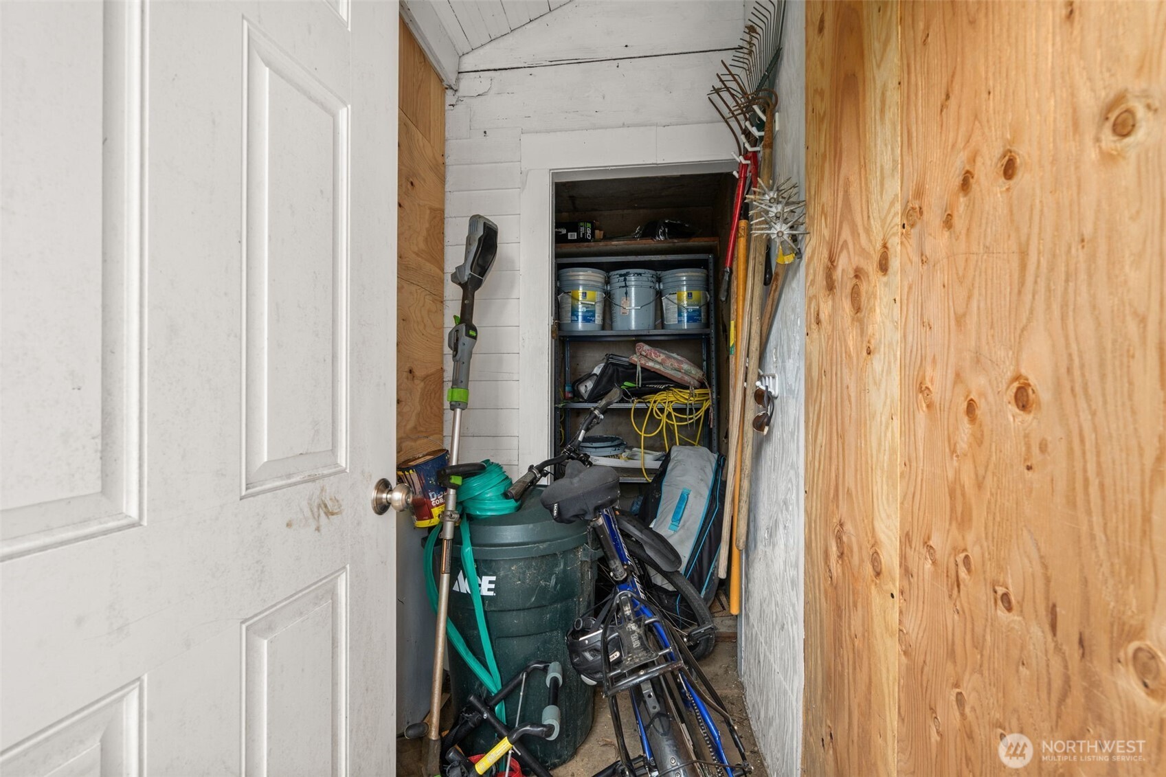 716 First Street Property Photo 29