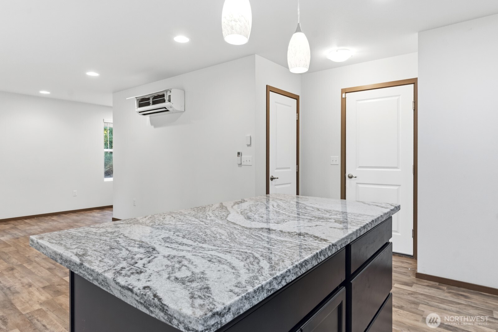 2111 Chesney Road Property Photo 15
