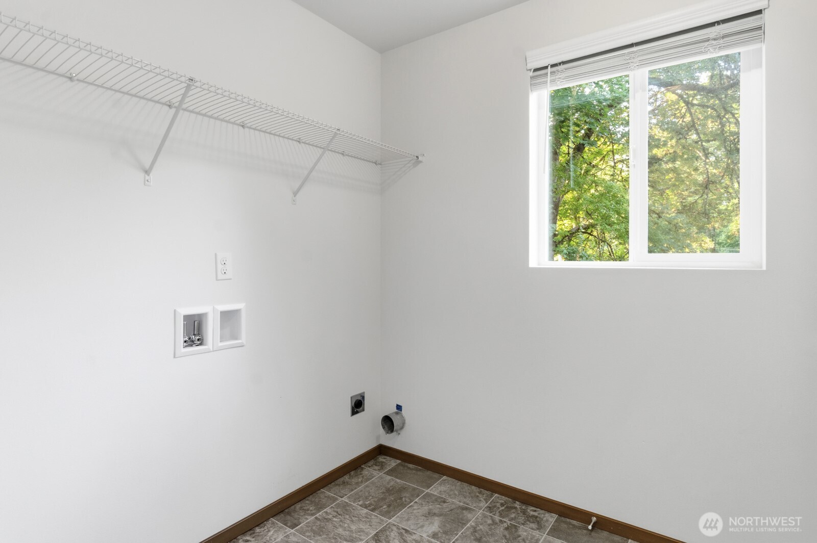 2111 Chesney Road Property Photo 16