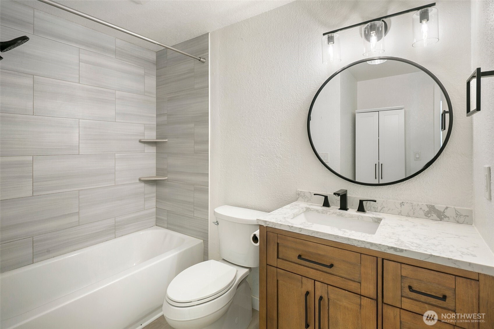 9255 Greenwood Avenue 27 Property Photo 8