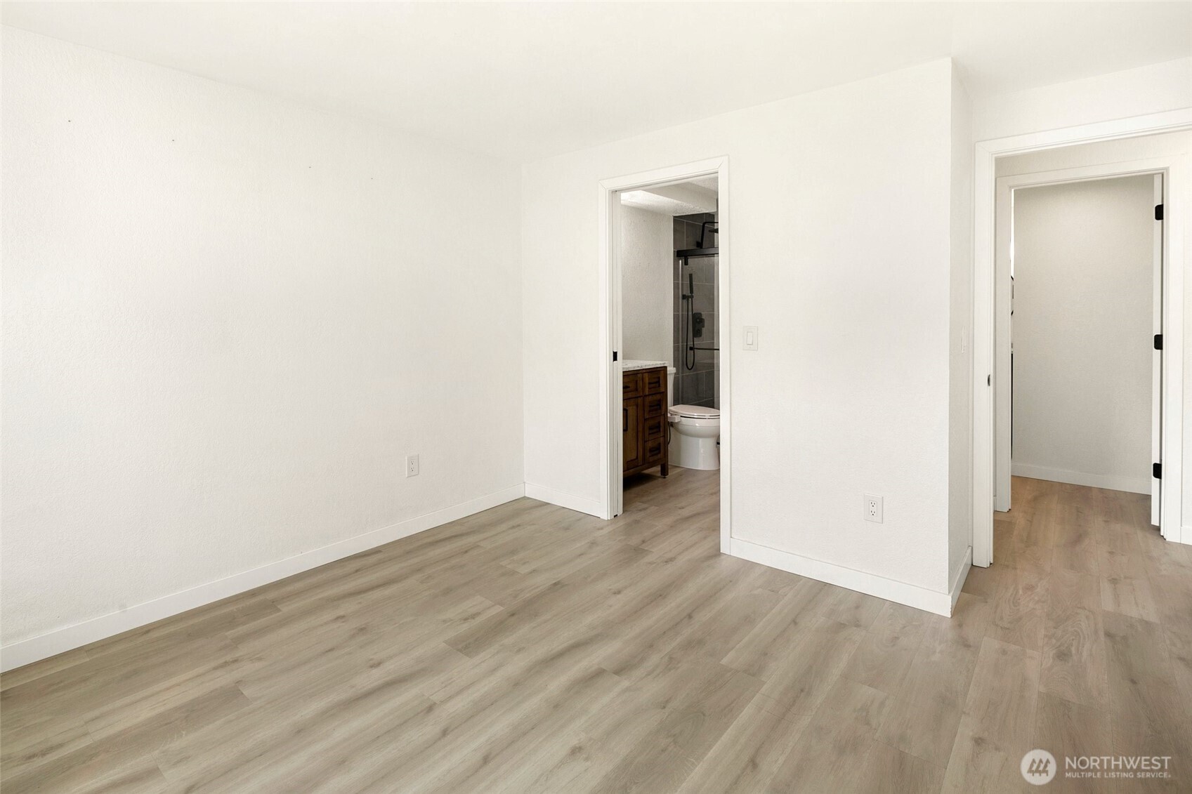 9255 Greenwood Avenue 27 Property Photo 11