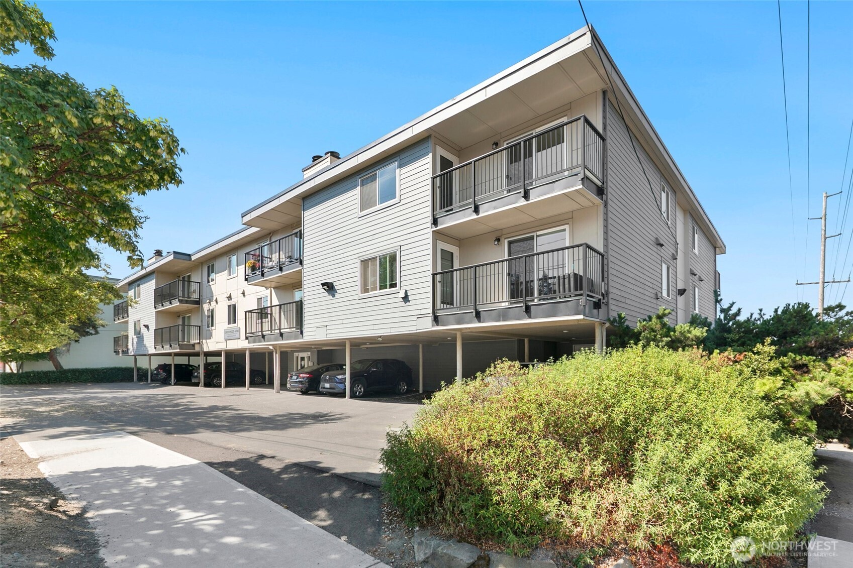 9255 Greenwood Avenue 27 Property Photo 19