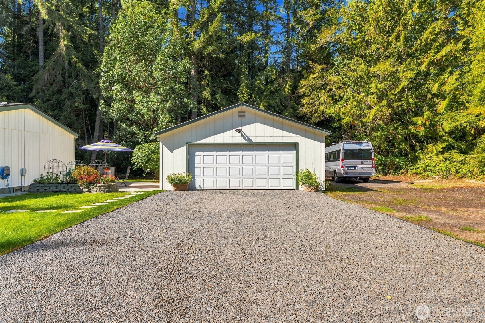 19296 Widme Road Property Photo 5