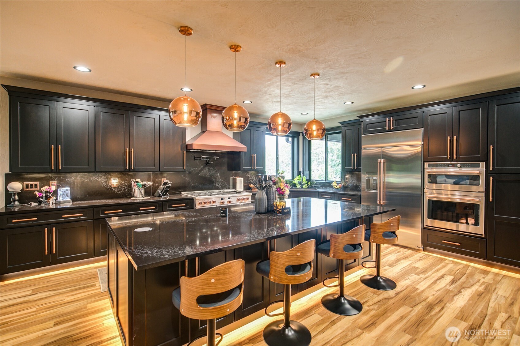 100 Kathiren Drive Property Photo 11