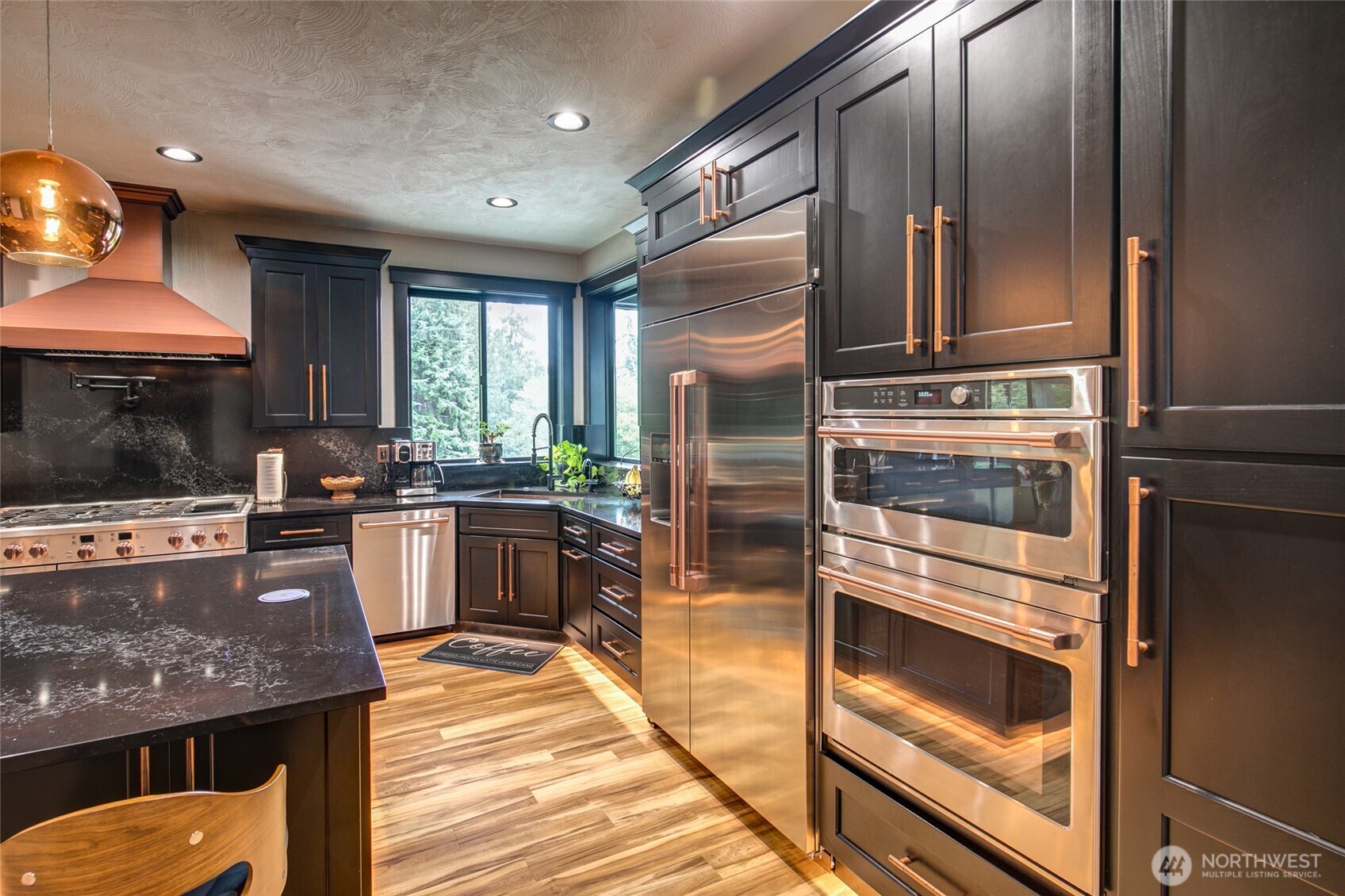100 Kathiren Drive Property Photo 13