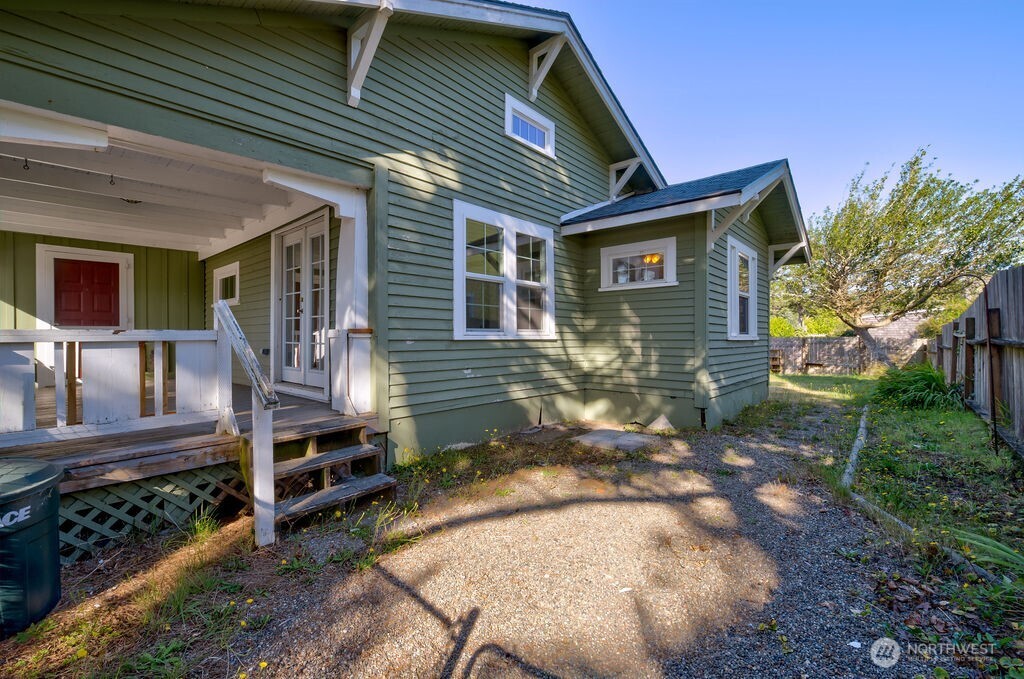 4506 Pacific Way Property Photo 33