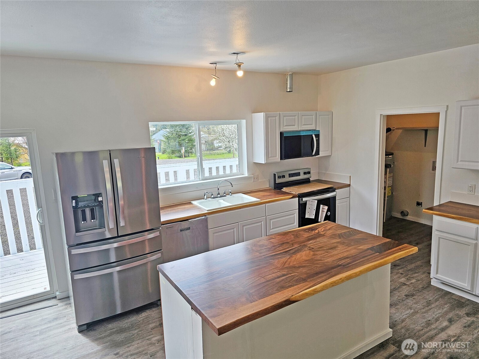 113 Leroy Road Property Photo 3