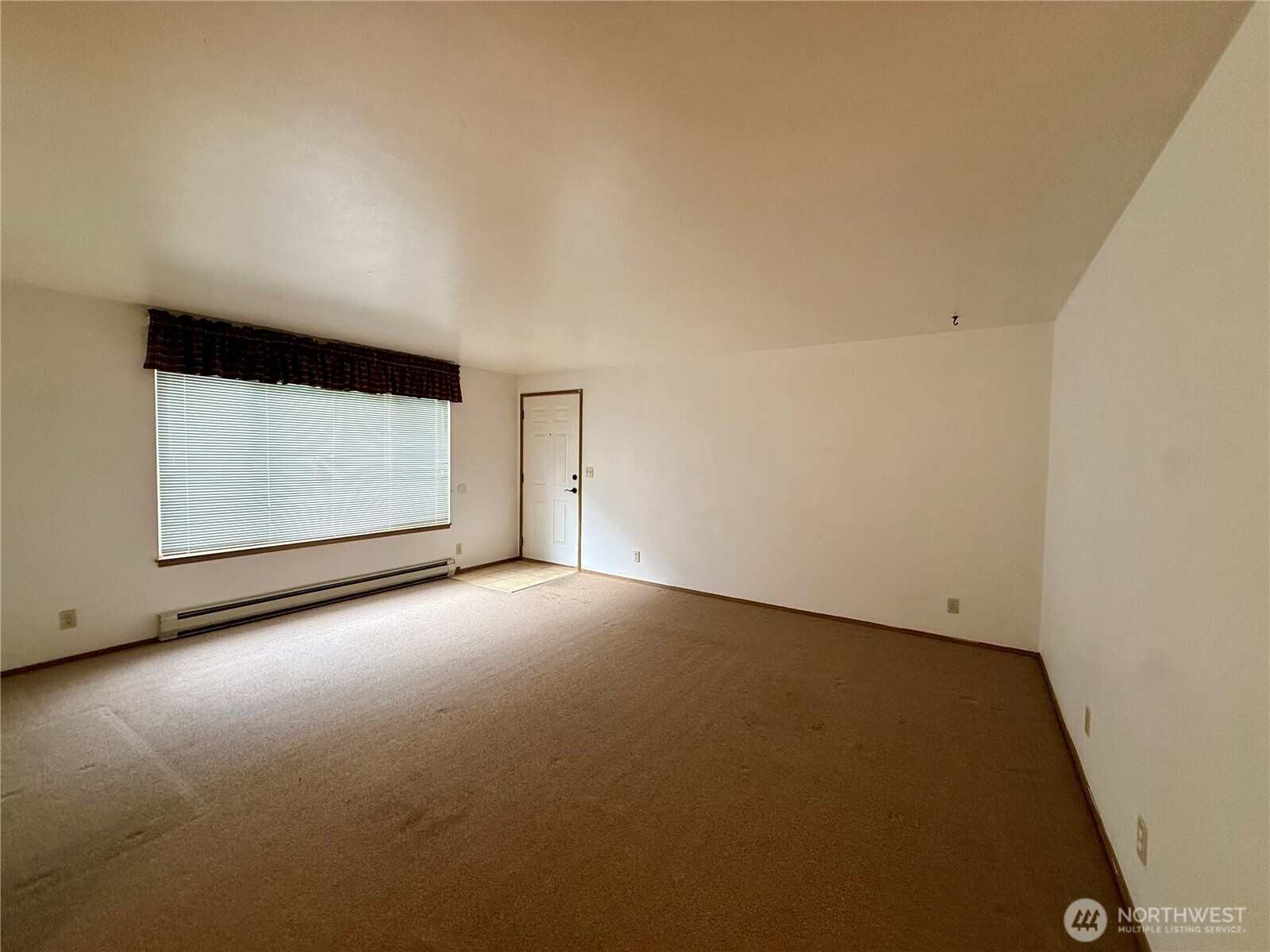 172 Lover's Lane B106 Property Photo 3