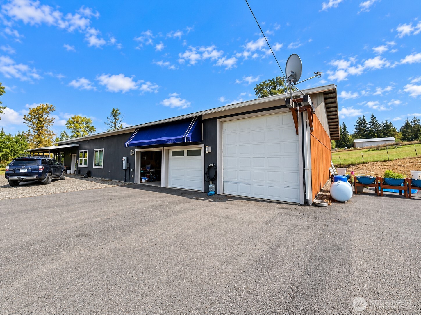 616 Smokey Valley Road Property Photo 2