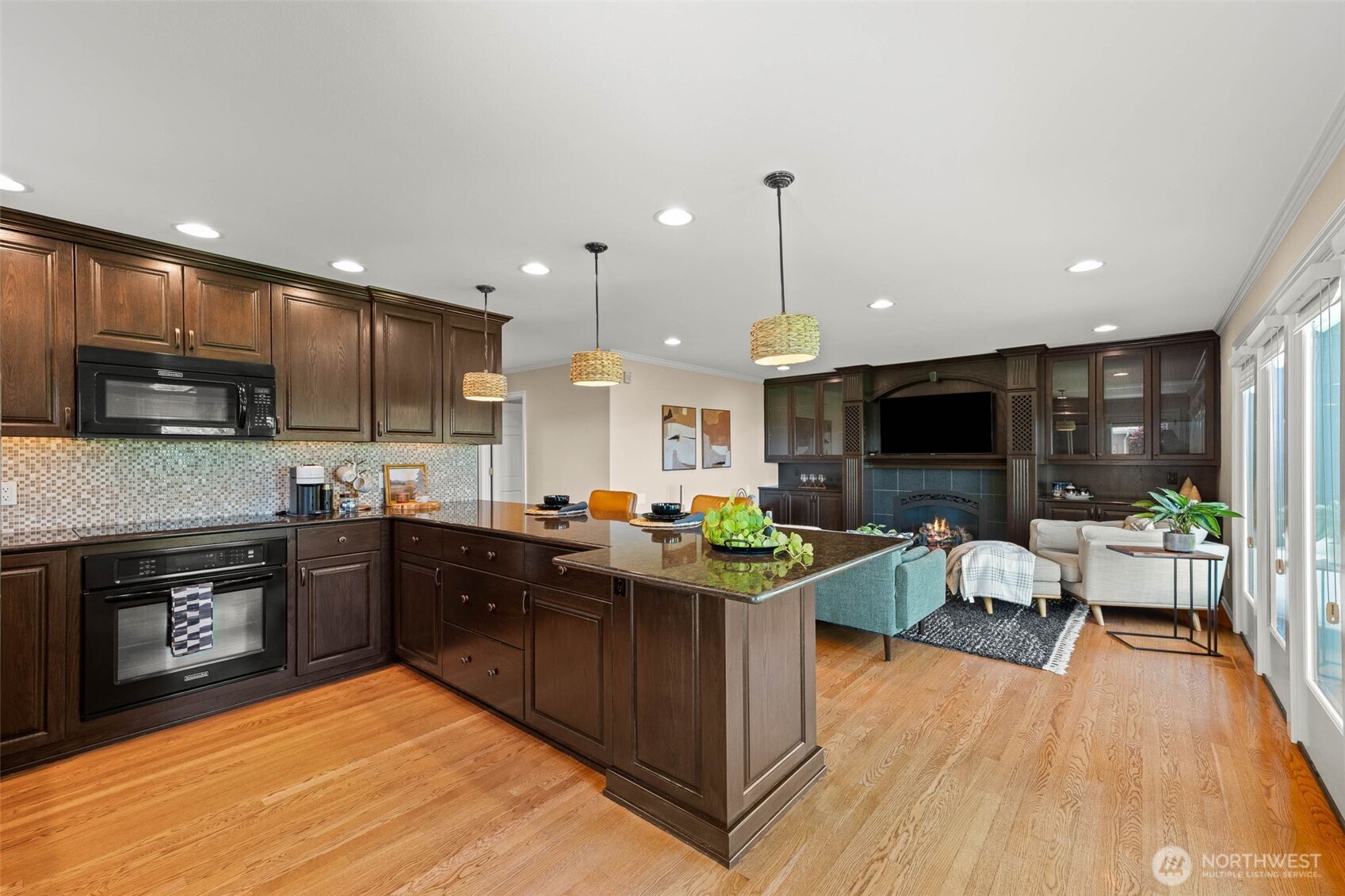 803 Cobblestone Pl Property Photo 8