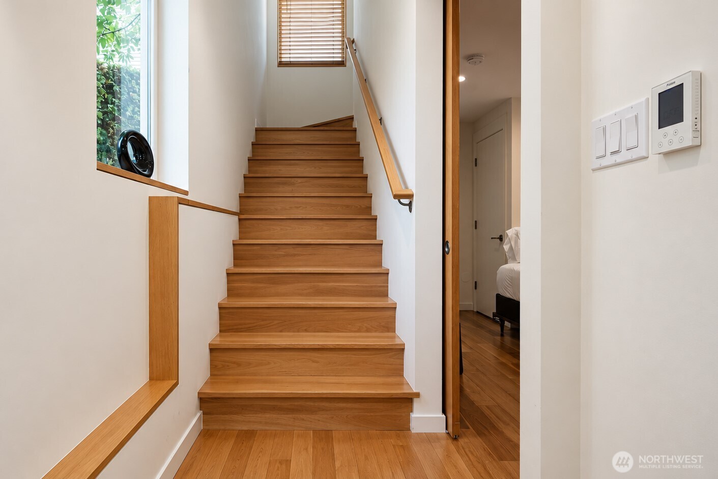 4836 Fauntleroy Way Property Photo 3