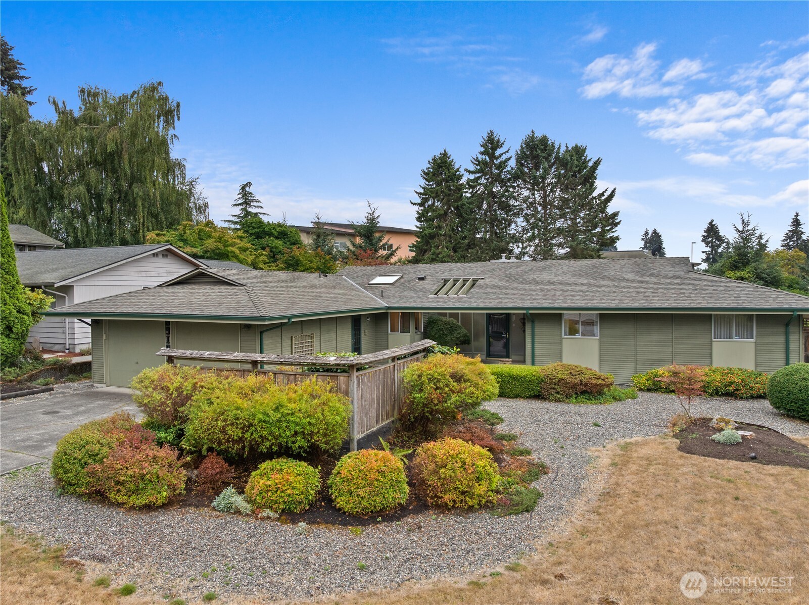 8910 Whitechuck Drive Property Photo 1