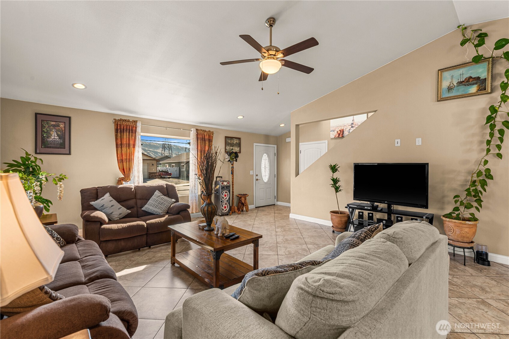 1412 Denny Place Property Photo 8