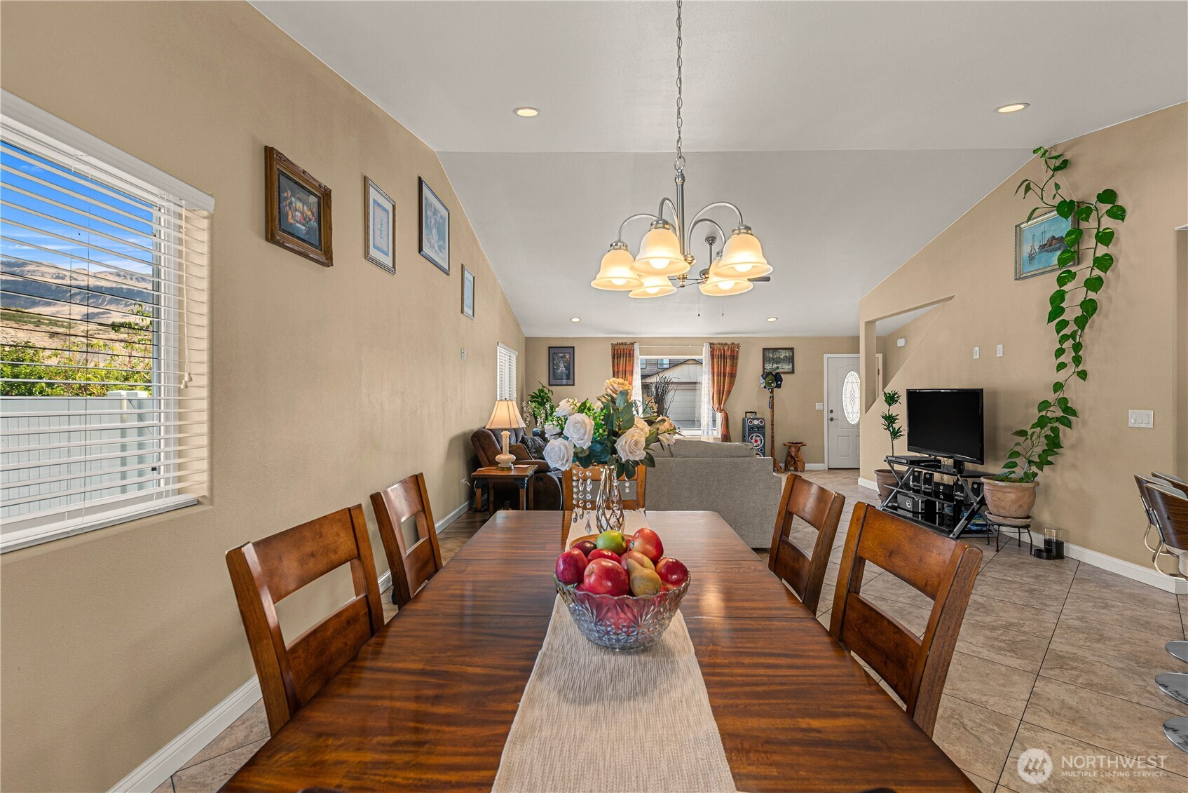 1412 Denny Place Property Photo 15