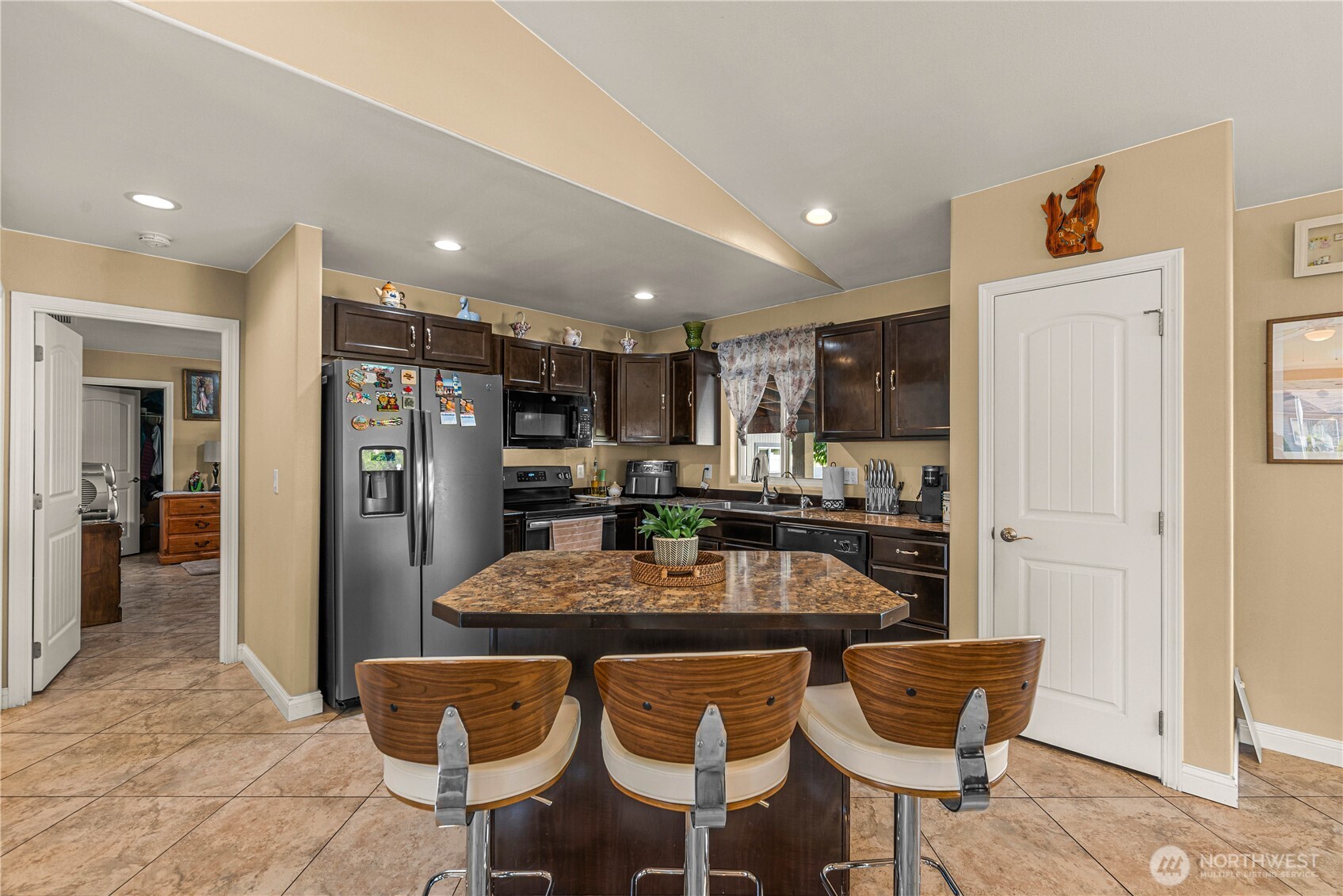1412 Denny Place Property Photo 17