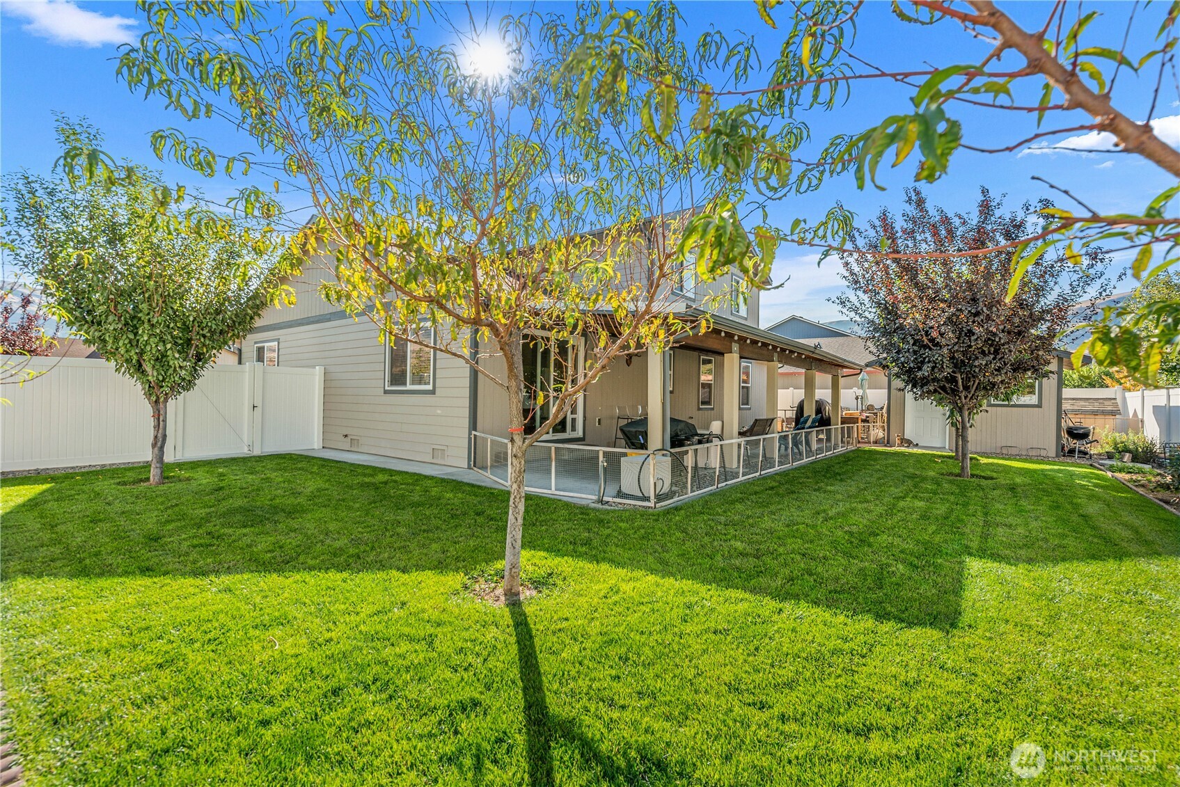 1412 Denny Place Property Photo 34