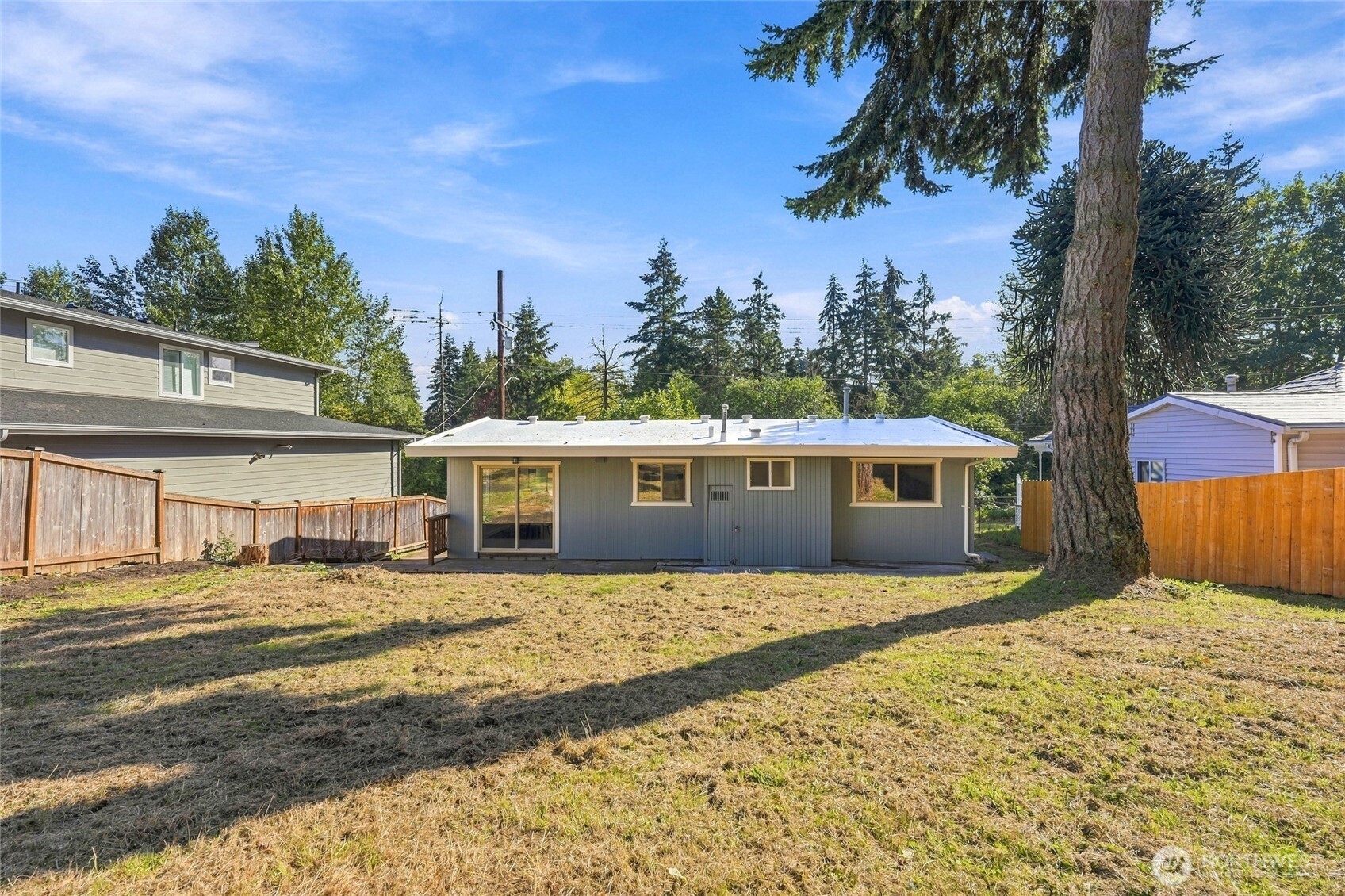 10233 8th Avenue Property Photo 15