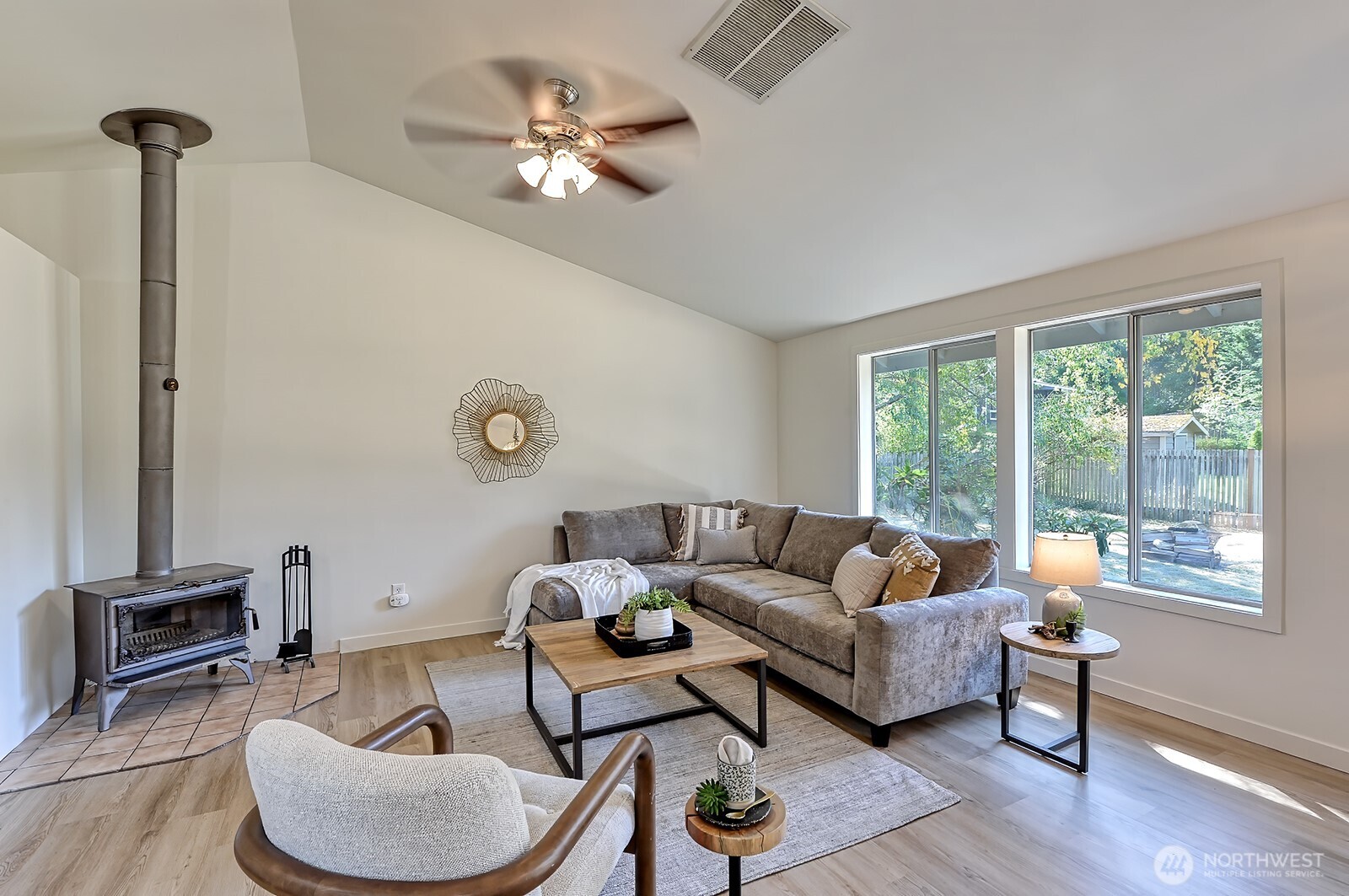 3821 Del Bonita Way Property Photo 7
