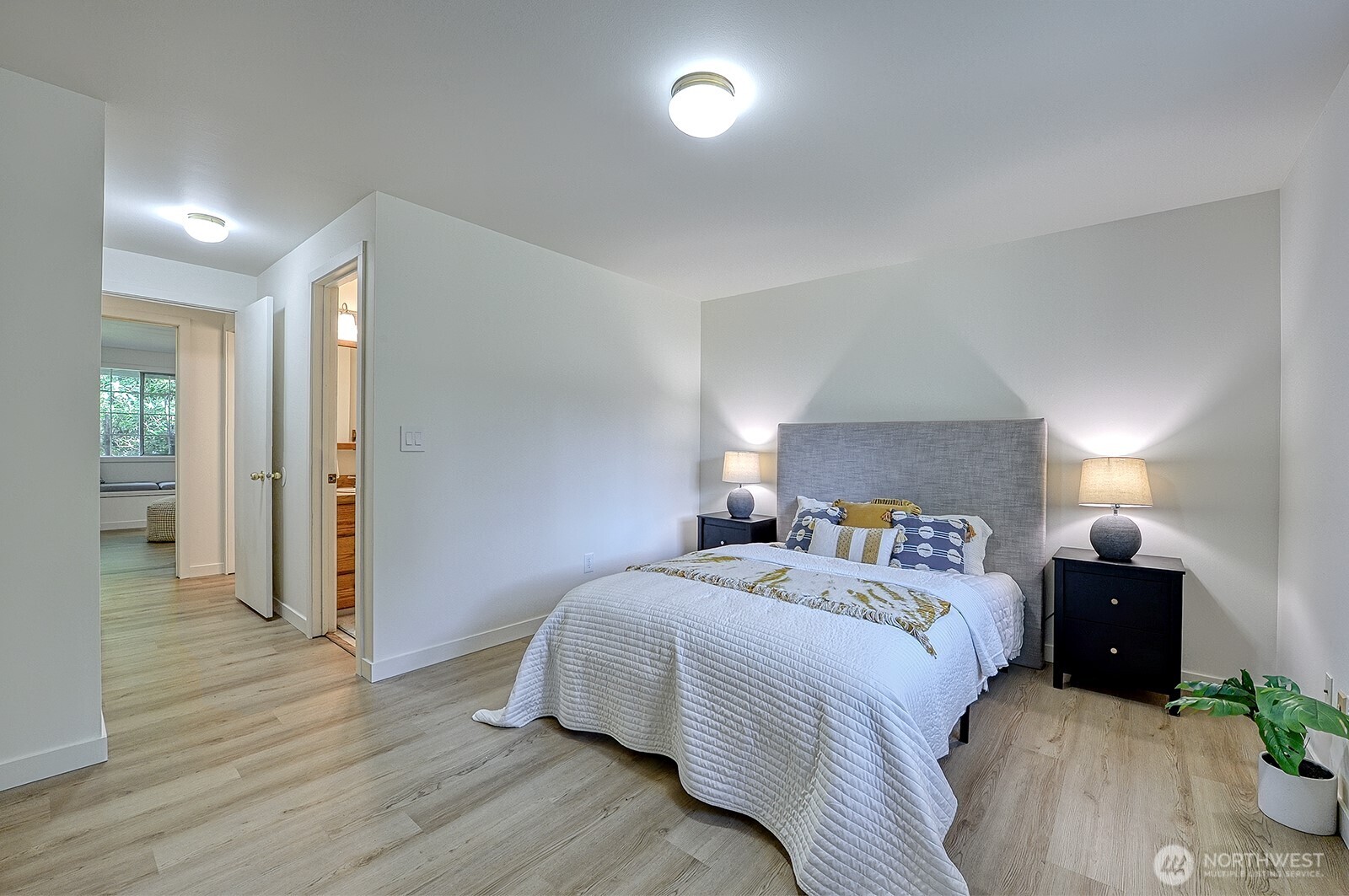 3821 Del Bonita Way Property Photo 14