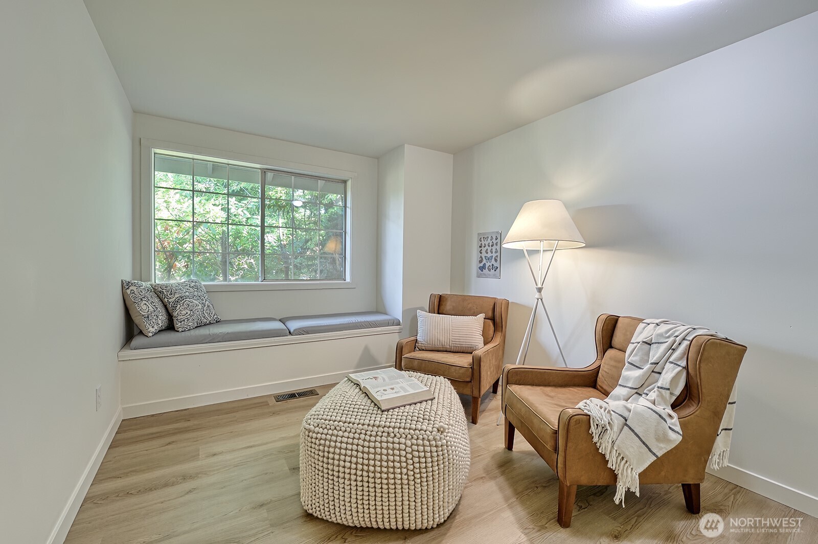 3821 Del Bonita Way Property Photo 17
