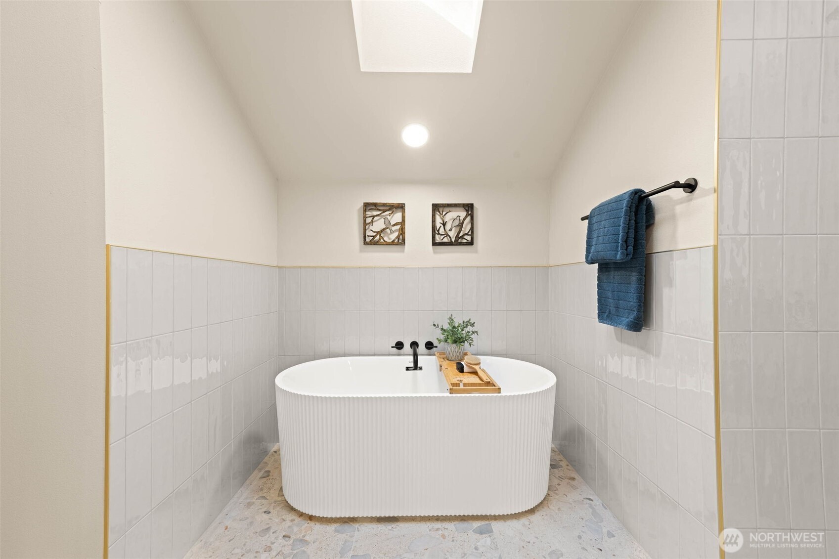 26480 Woodmont Drive Property Photo 22