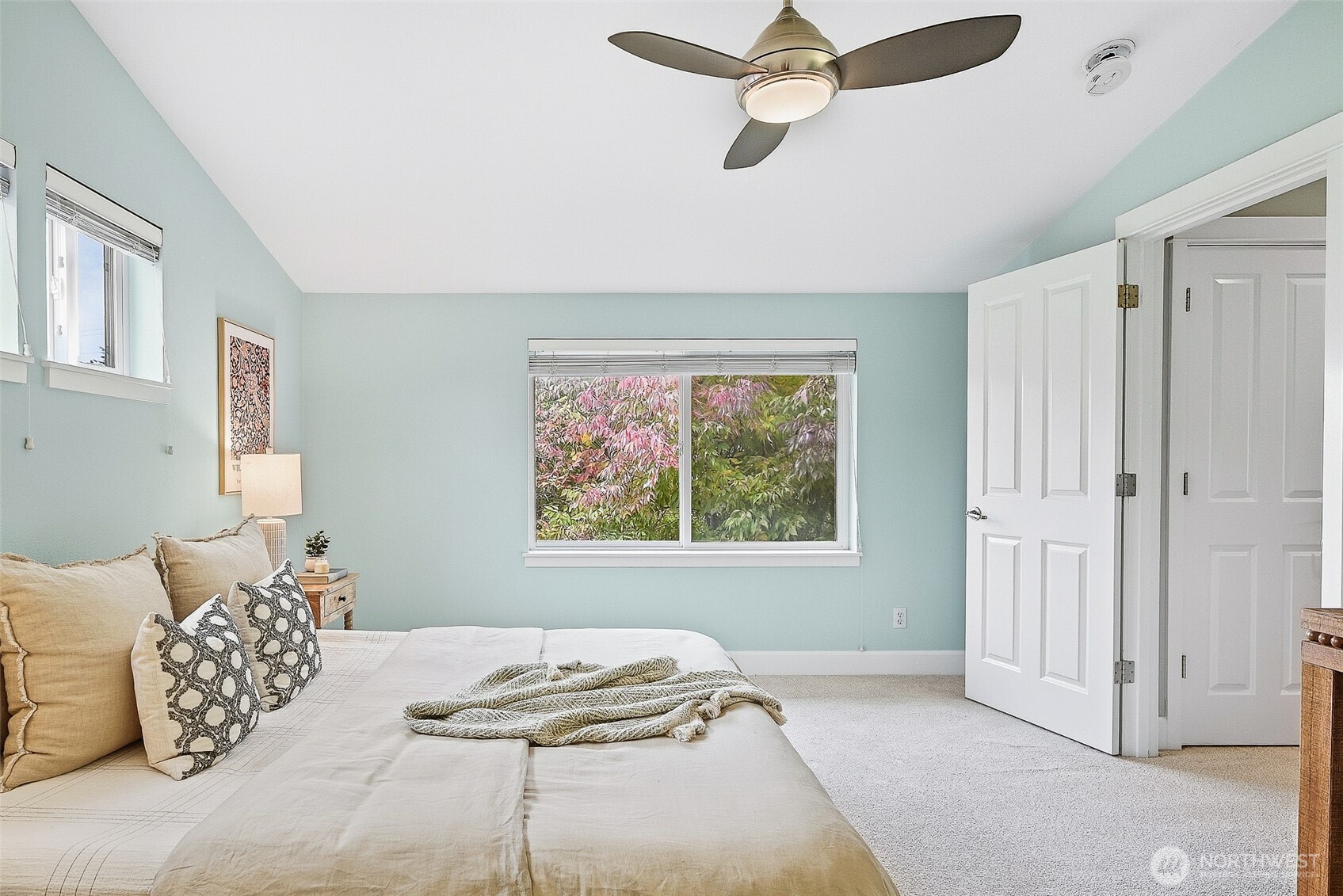 6710 Alonzo Avenue Property Photo 22
