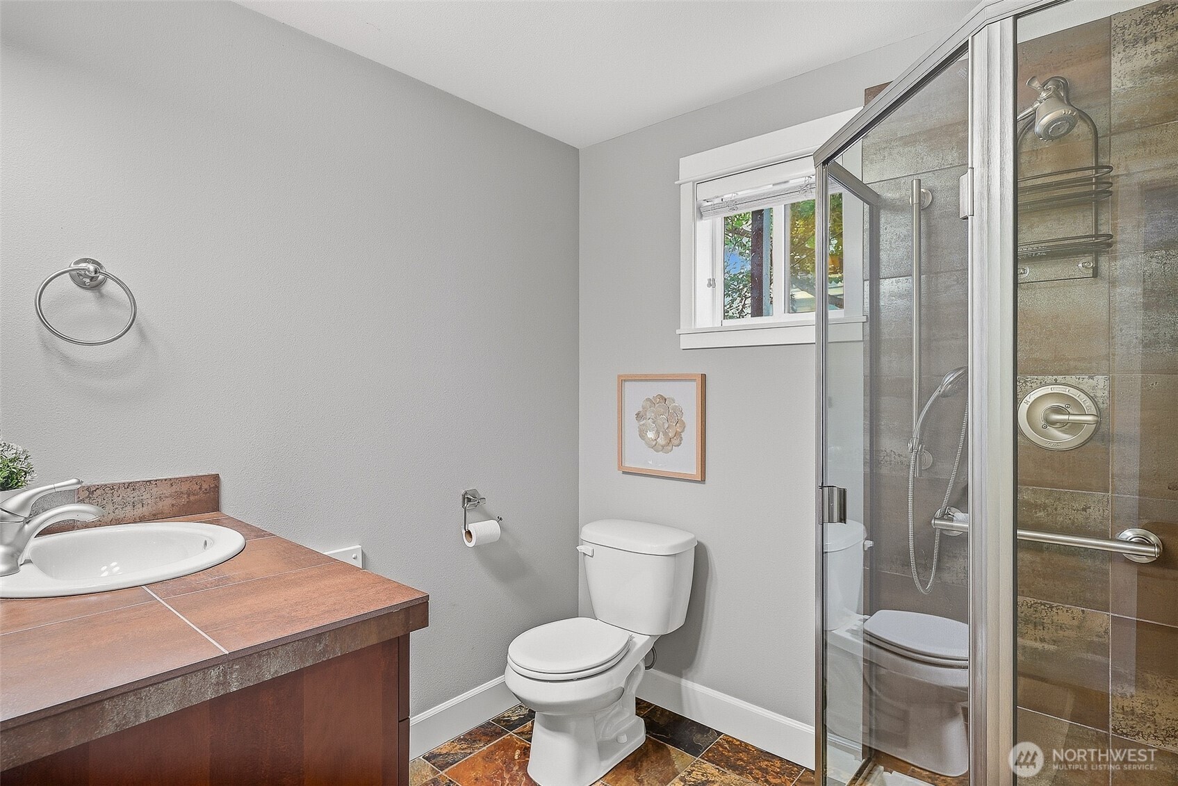 6710 Alonzo Avenue Property Photo 26