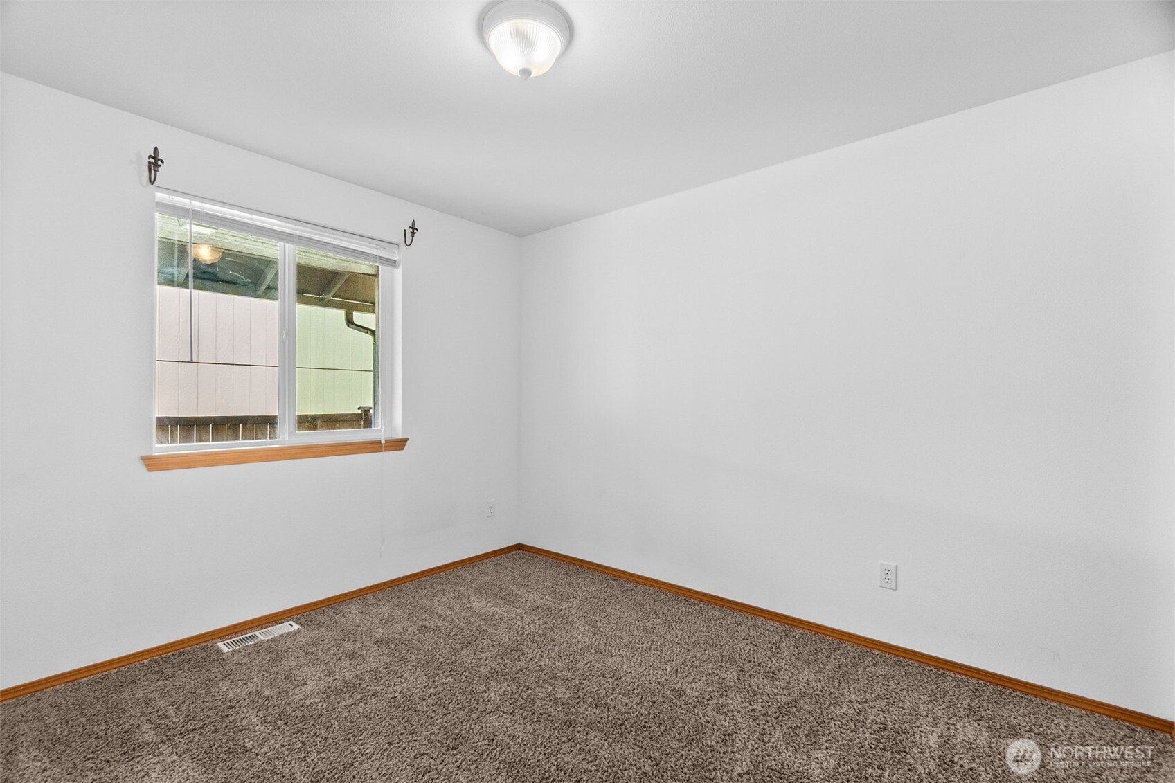 3017 57th Avenue Property Photo 16