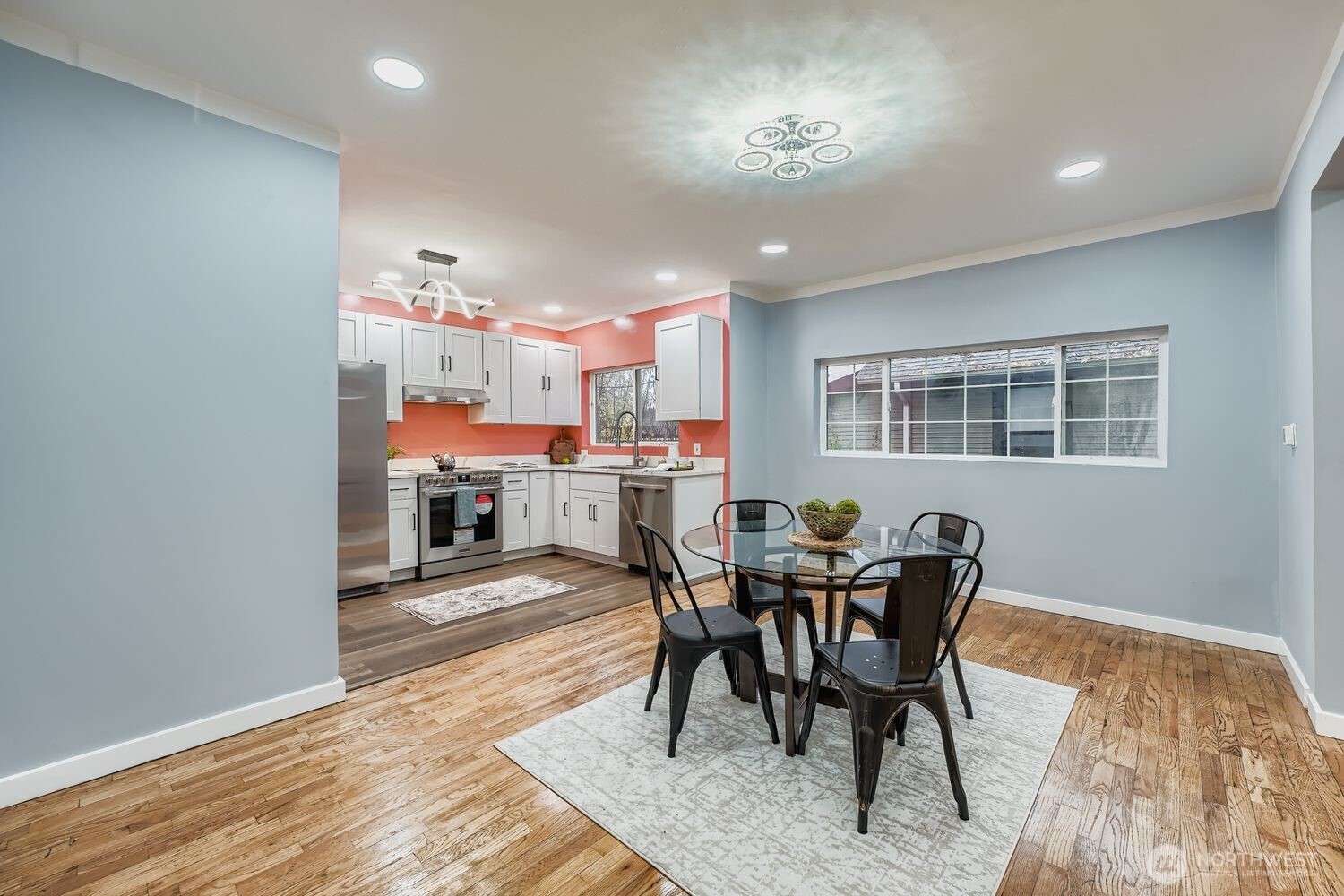 102 N Street Property Photo 8