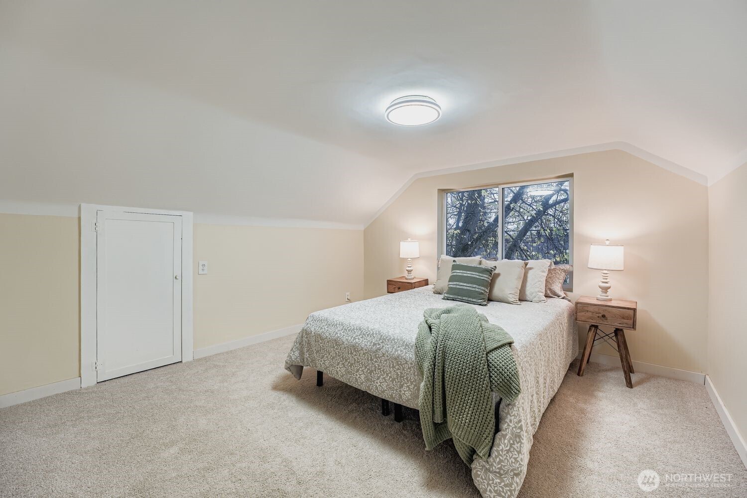 102 N Street Property Photo 17