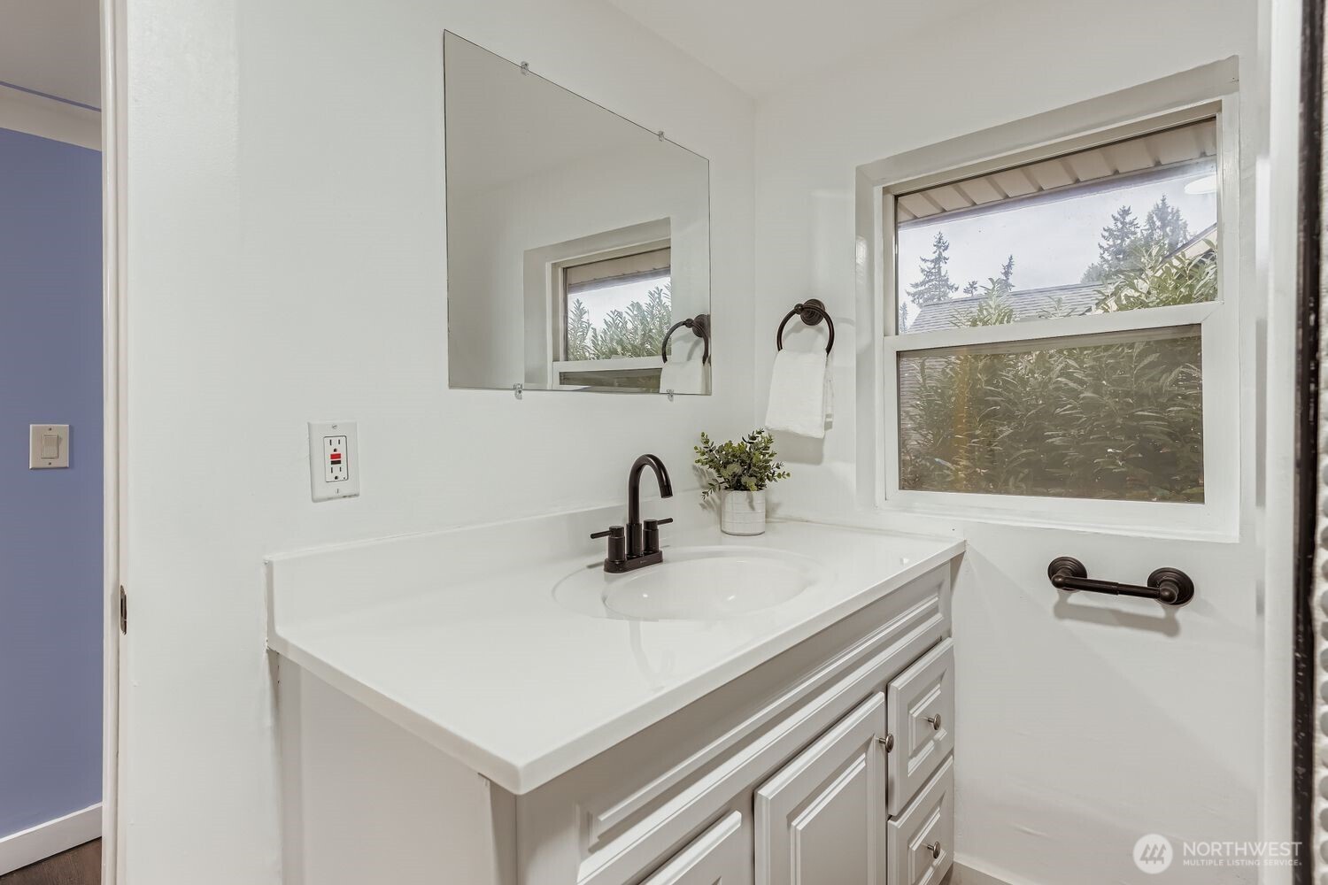 102 N Street Property Photo 20