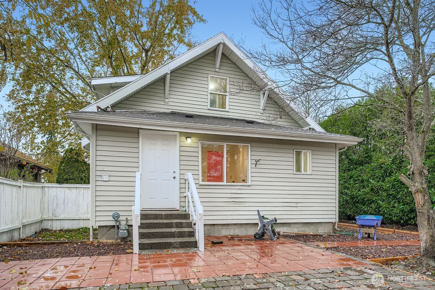 102 N Street Property Photo 28
