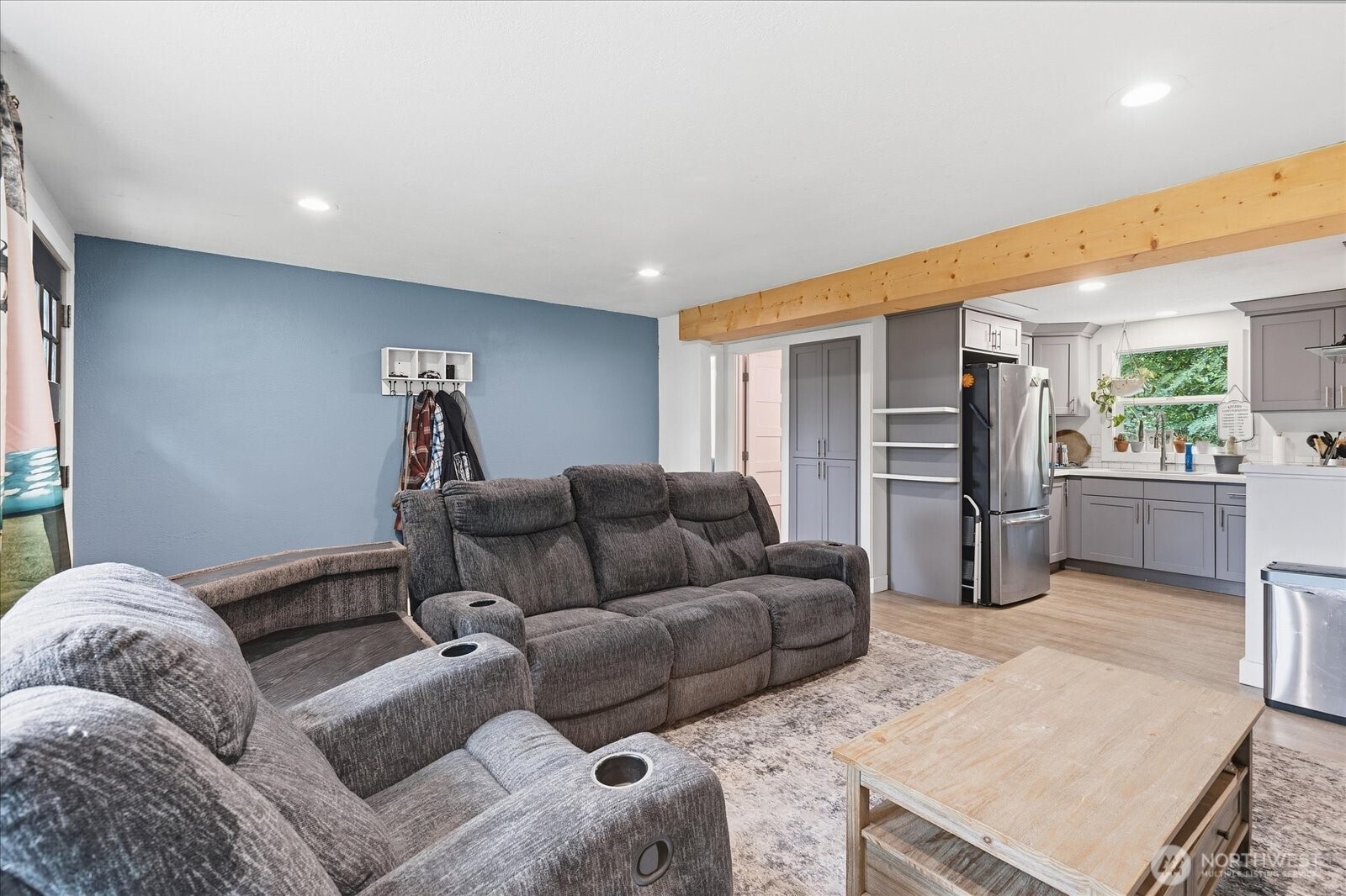 12031 Se Kent Kangley Rd Property Photo 3