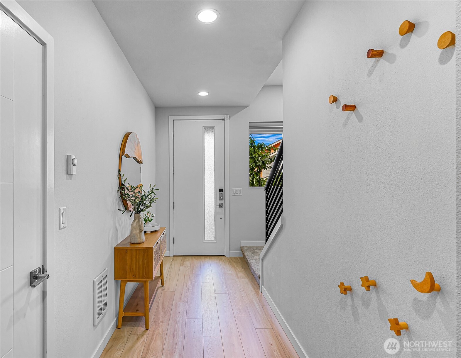 22425 69th Place Property Photo 2