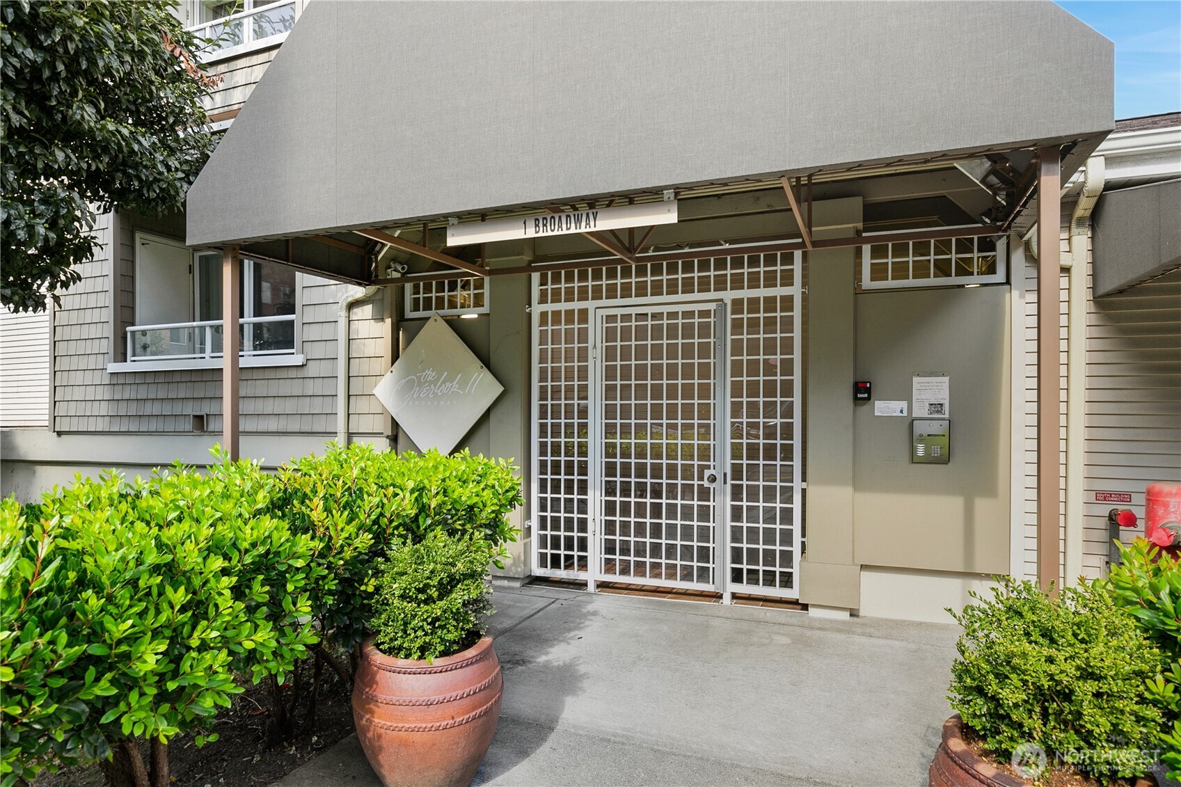 1 Broadway 316 Property Photo 33
