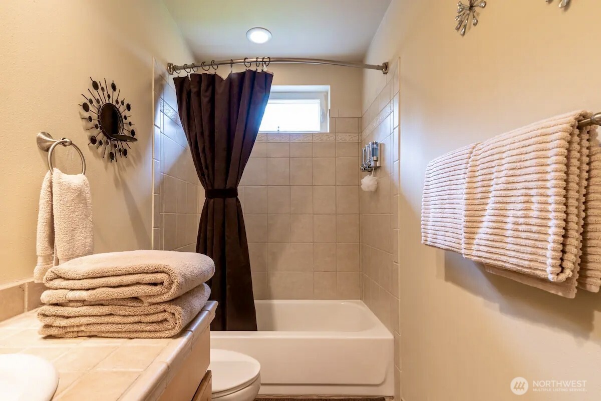 17514 W Riverside Drive Property Photo 18