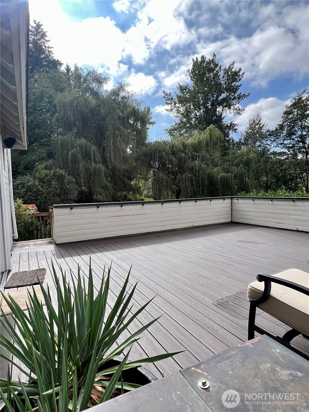 17514 W Riverside Drive Property Photo 32