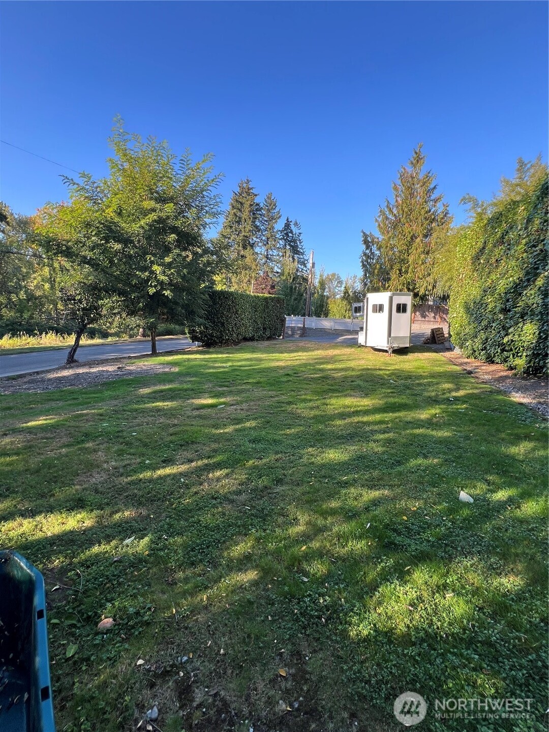 17514 W Riverside Drive Property Photo 39