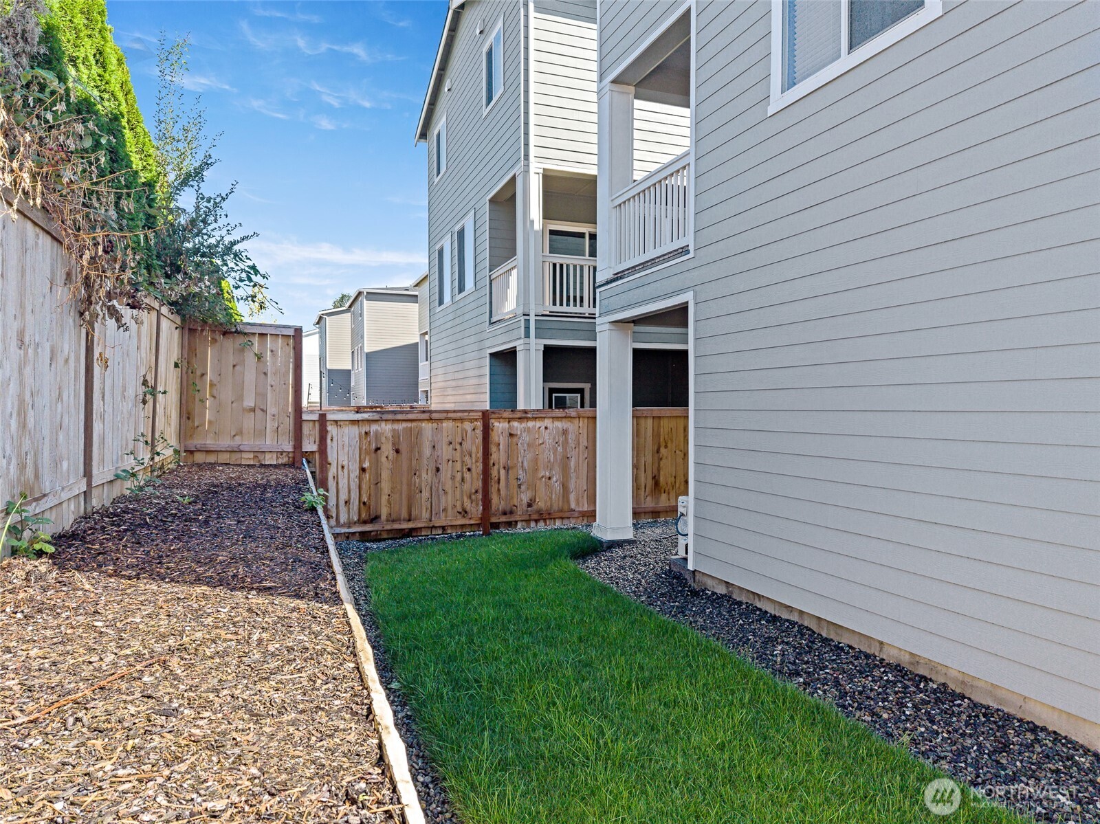 15136 87th Place Property Photo 6