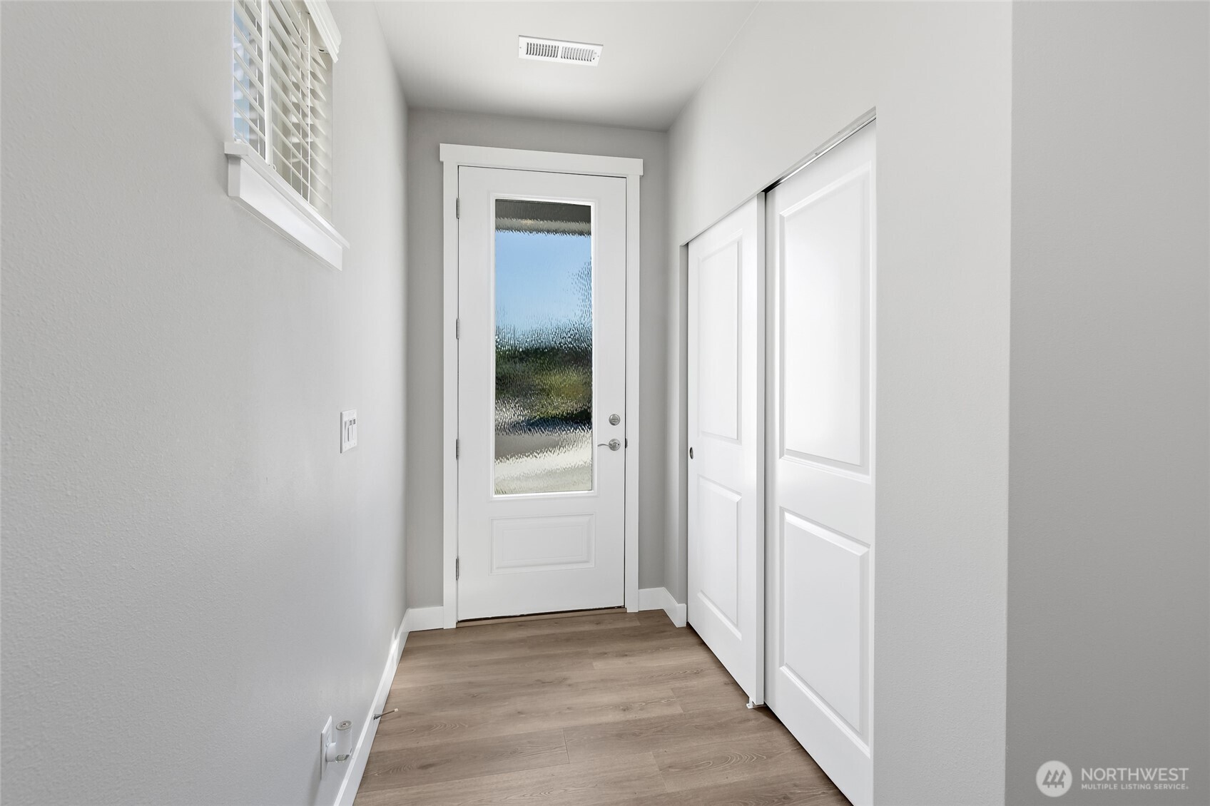 15136 87th Place Property Photo 10