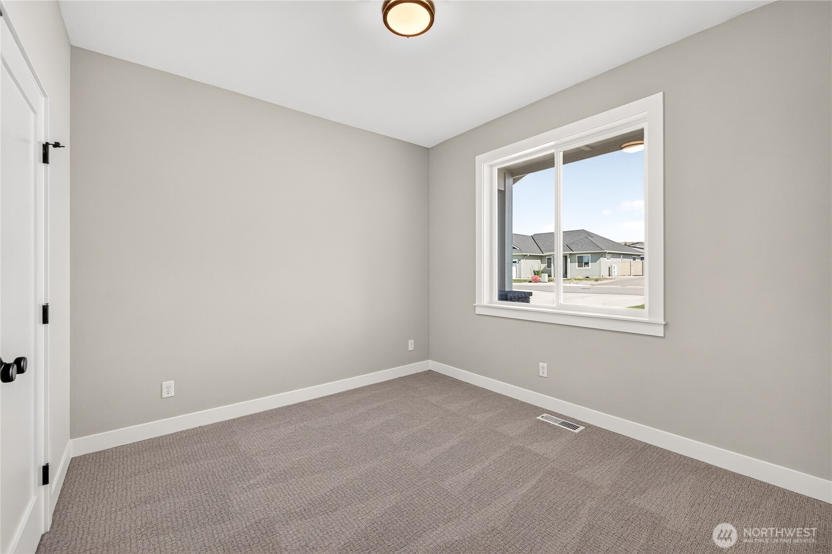 2517 Plateau Drive Property Photo 10