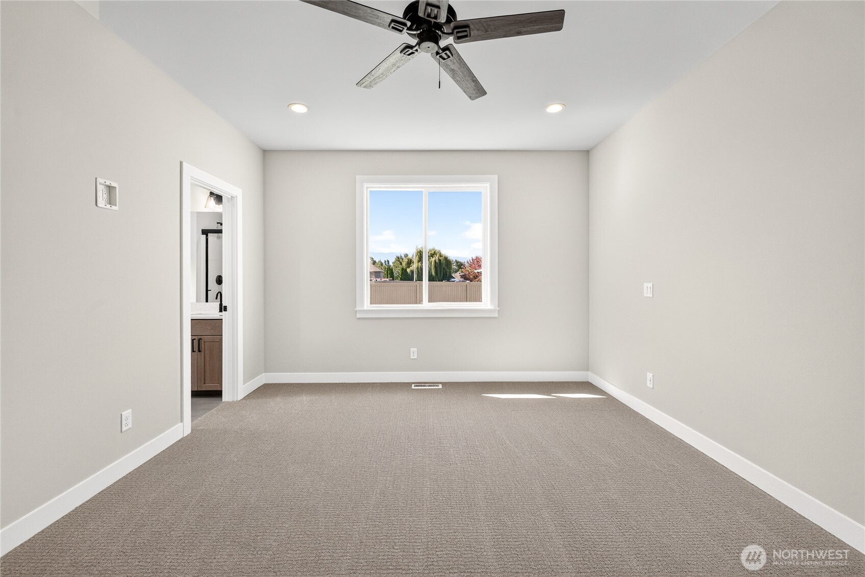 2517 Plateau Drive Property Photo 15