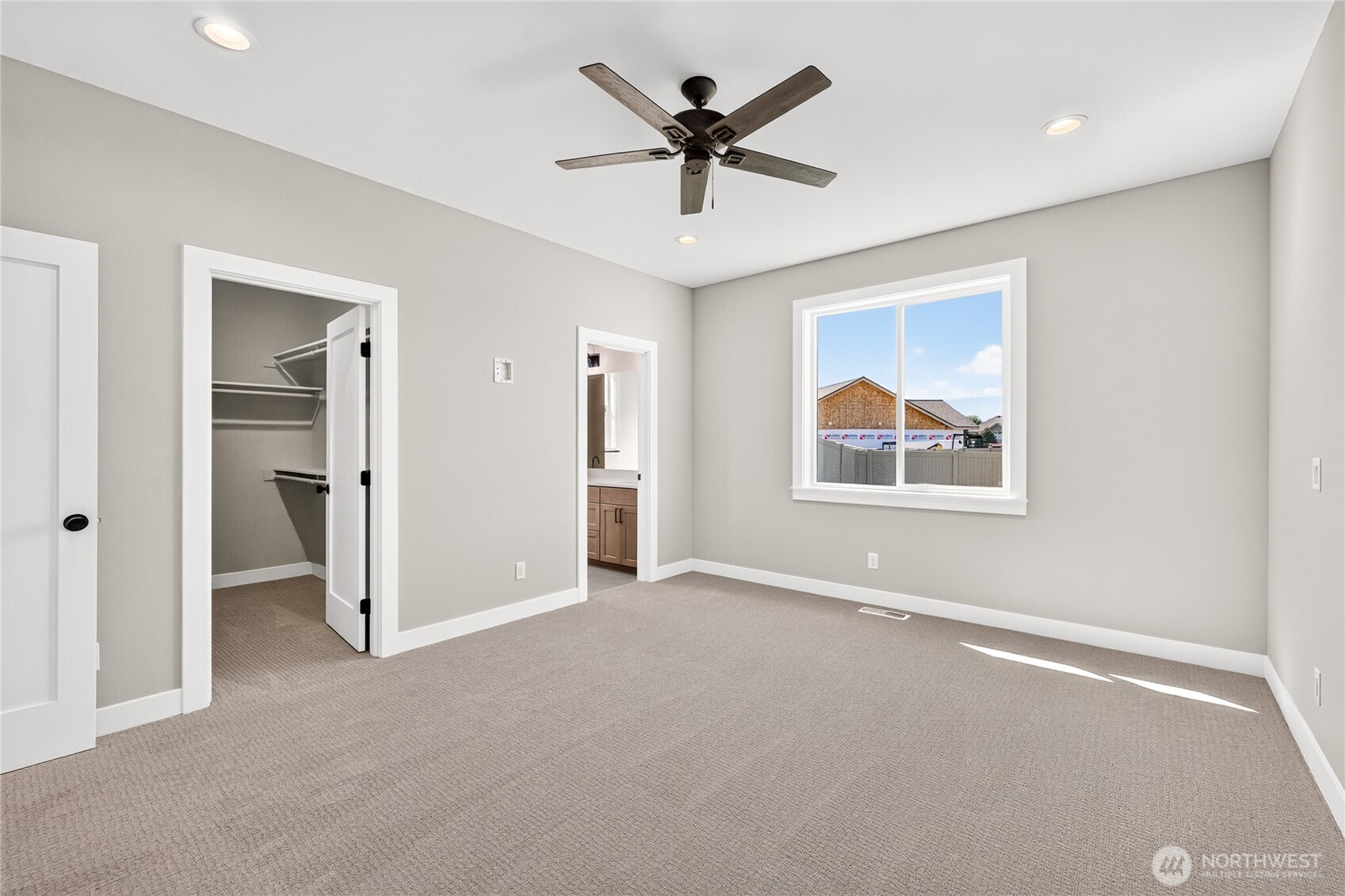 2517 Plateau Drive Property Photo 16