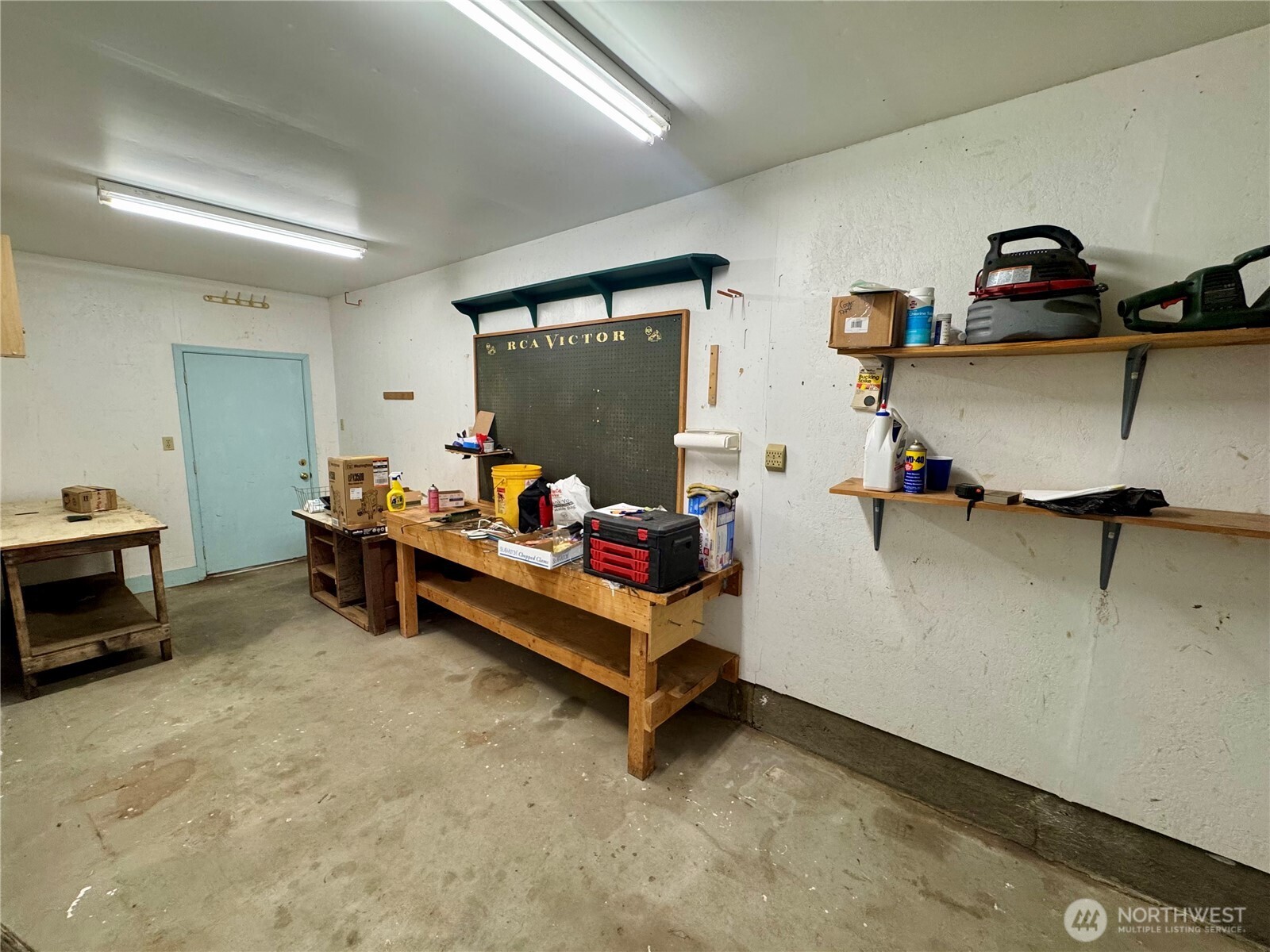 306 E Washington Avenue Property Photo 24