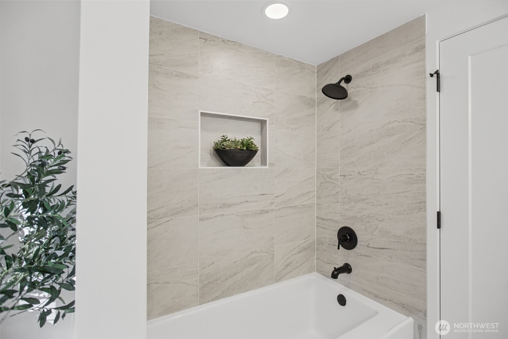 7425 Mcdougall Avenue Property Photo 18